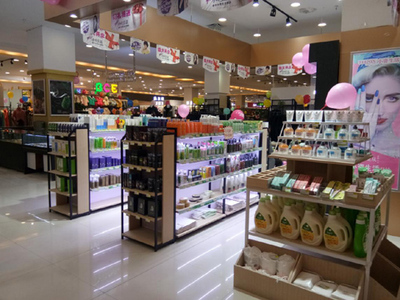 小资生活加盟致富不用愁？理性看待化妆品零售店的盈利前景